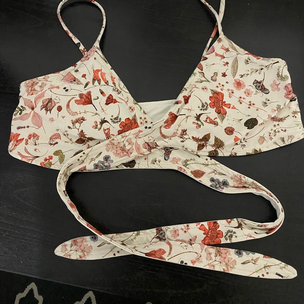 Bikini top